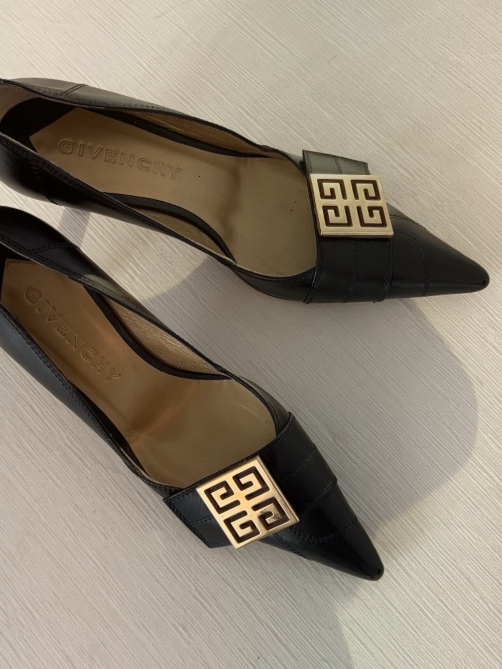 Vintage Givenchy 4G Logo Pointed Toe Kitten Heels EU 36.5 - Picture 2 of 8
